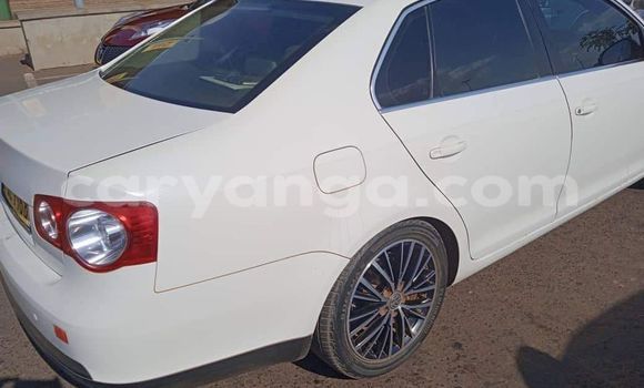 Nunua Ilio tumika Volkswagen Jetta White Gari ndani ya Lilongwe nchini Malawi