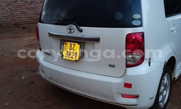 Acheter Occasion Voiture Toyota Corolla Rumion Blanc à Lilongwe, Malawi Acheter Occasion Voiture Toyota Corolla Rumion Blanc à Lilongwe, Malawi