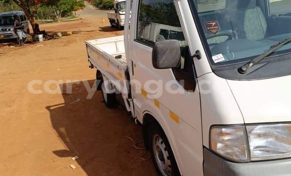 Acheter Occasion Utilitaire Mazda Bongo Blanc à Lilongwe, Malawi Acheter Occasion Utilitaire Mazda Bongo Blanc à Lilongwe, Malawi