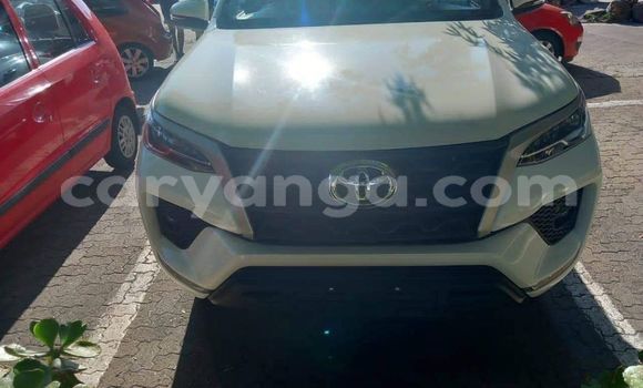 Acheter Occasion Voiture Toyota Fortuner Autre à Lilongwe, Malawi Acheter Occasion Voiture Toyota Fortuner Autre à Lilongwe, Malawi