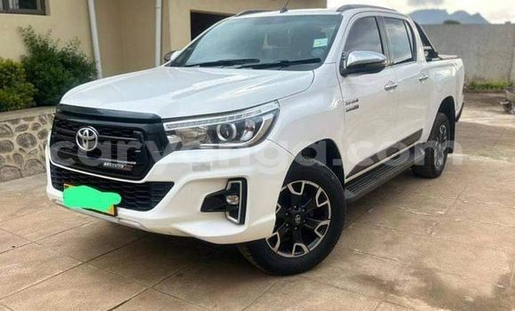 Acheter Occasion Voiture Toyota Hilux Blanc à Lilongwe, Malawi Acheter Occasion Voiture Toyota Hilux Blanc à Lilongwe, Malawi