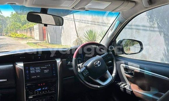 Acheter Occasion Voiture Toyota Fortuner Blanc à Lilongwe, Malawi Acheter Occasion Voiture Toyota Fortuner Blanc à Lilongwe, Malawi