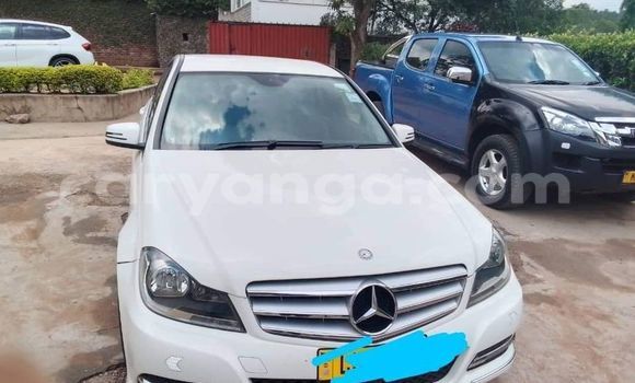 Acheter Occasion Voiture Mercedes‒Benz C–Class Blanc à Lilongwe, Malawi Acheter Occasion Voiture Mercedes‒Benz C–Class Blanc à Lilongwe, Malawi