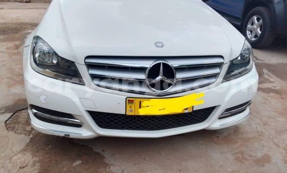 Acheter Occasion Voiture Mercedes‒Benz C–Class Blanc à Lilongwe, Malawi Acheter Occasion Voiture Mercedes‒Benz C–Class Blanc à Lilongwe, Malawi