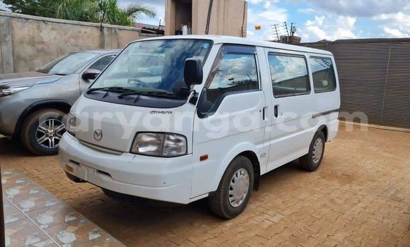 Acheter Occasion Voiture Mazda Bongo Blanc à Lilongwe, Malawi Acheter Occasion Voiture Mazda Bongo Blanc à Lilongwe, Malawi