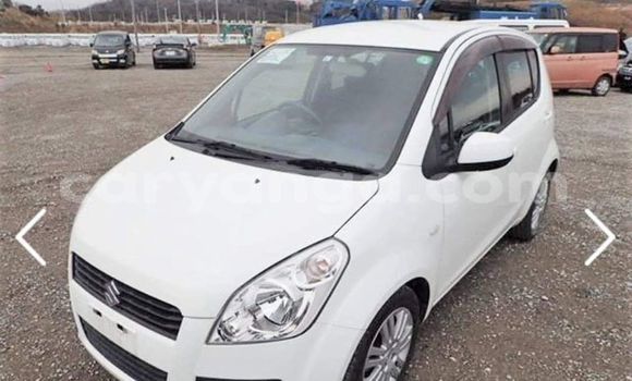 Acheter Occasion Voiture Suzuki Splash Blanc à Lilongwe, Malawi Acheter Occasion Voiture Suzuki Splash Blanc à Lilongwe, Malawi