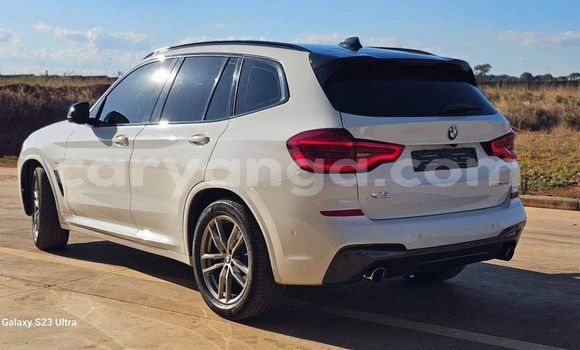 Acheter Occasion Voiture BMW X3 Blanc à Lilongwe, Malawi Acheter Occasion Voiture BMW X3 Blanc à Lilongwe, Malawi
