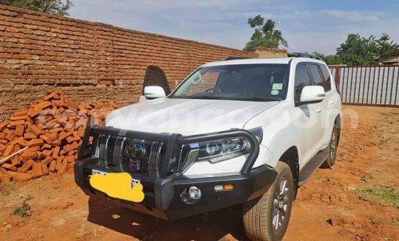 Acheter Occasion Voiture Toyota Prado Blanc à Lilongwe, Malawi Acheter Occasion Voiture Toyota Prado Blanc à Lilongwe, Malawi