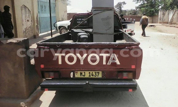 Nunua Ilio tumika Toyota Hilux Black Gari ndani ya Limbe nchini Malawi Nunua Ilio tumika Toyota Hilux Black Gari ndani ya Limbe nchini Malawi