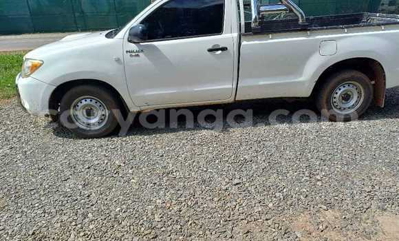 Buy Used Toyota Hilux White Car in Lilongwe in Malawi Buy Used Toyota Hilux White Car in Lilongwe in Malawi