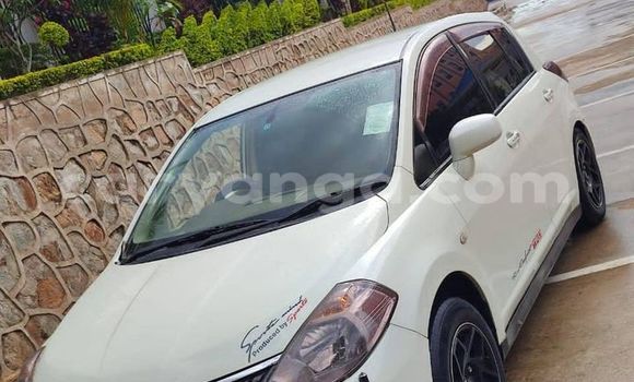 Buy Used Nissan Tilda White Car in Chipoka in Dedza Buy Used Nissan Tilda White Car in Chipoka in Dedza