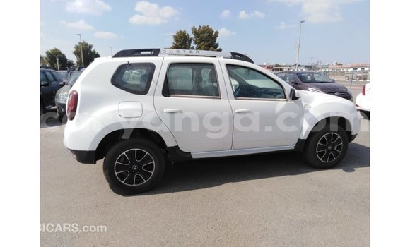 Buy Import Renault Duster White Car in Import - Dubai in Malawi Buy Import Renault Duster White Car in Import - Dubai in Malawi