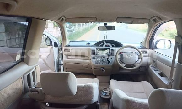 Nunua Ilio tumika Toyota Raum White Gari ndani ya Lilongwe nchini Malawi Nunua Ilio tumika Toyota Raum White Gari ndani ya Lilongwe nchini Malawi