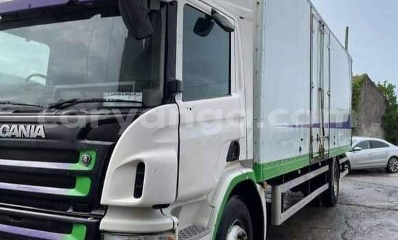 Buy Used Scania R420 White Truck in Lilongwe in Malawi