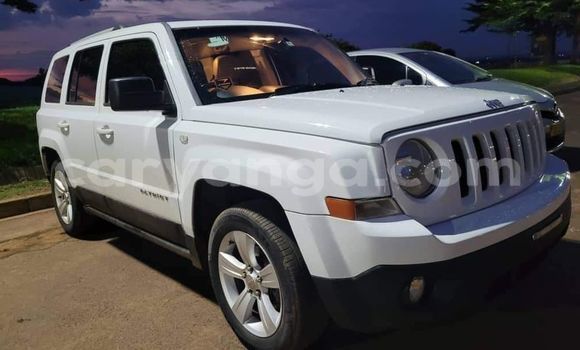 Buy Used Jeep Cherokee White Car in Lilongwe in Malawi Buy Used Jeep Cherokee White Car in Lilongwe in Malawi