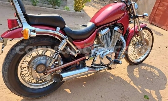 Nunua Ilio tumika Suzuki Intruder Red Bike ndani ya Mangochi nchini Malawi