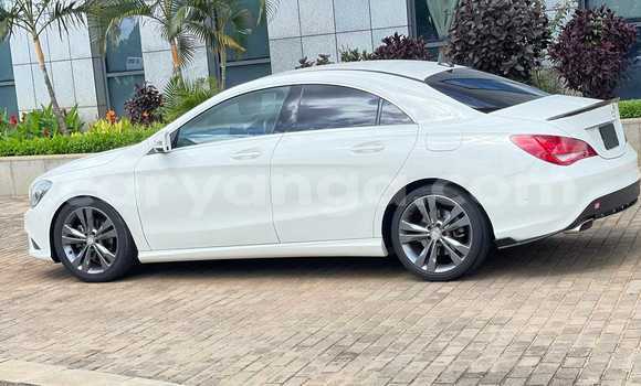 Buy Used Mercedes‒Benz CL–Class White Car in Chipoka in Dedza Buy Used Mercedes‒Benz CL–Class White Car in Chipoka in Dedza