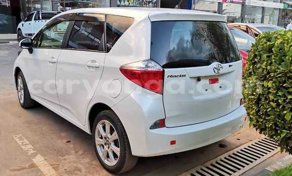 Buy Used Toyota Ractis White Car in Chiradzulu in Chiradzulu Buy Used Toyota Ractis White Car in Chiradzulu in Chiradzulu