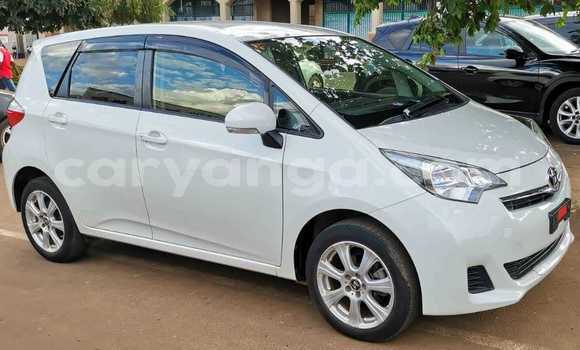 Buy Used Toyota Ractis White Car in Chiradzulu in Chiradzulu Buy Used Toyota Ractis White Car in Chiradzulu in Chiradzulu