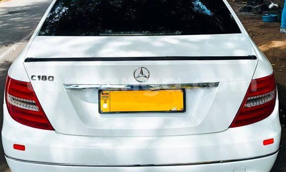 Buy Used Mercedes-Benz C180 coupe White Car in Blantyre in Malawi Buy Used Mercedes-Benz C180 coupe White Car in Blantyre in Malawi