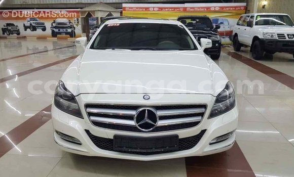 Buy Import Mercedes‒Benz 190 (W201) White Car in Import - Dubai in Malawi Buy Import Mercedes‒Benz 190 (W201) White Car in Import - Dubai in Malawi