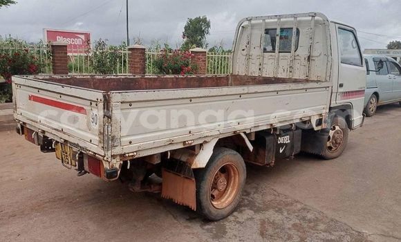 Buy Used Isuzu TF (Pickup) White Car in Chilumba in Karonga Buy Used Isuzu TF (Pickup) White Car in Chilumba in Karonga