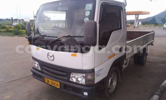 Nunua Ilio tumika Mazda Deven T35 White Lori ndani ya Chipoka nchini Dedza Nunua Ilio tumika Mazda Deven T35 White Lori ndani ya Chipoka nchini Dedza