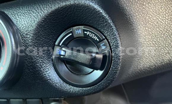 Nunua Ilio tumika Toyota Hilux White Gari ndani ya Blantyre nchini Malawi Nunua Ilio tumika Toyota Hilux White Gari ndani ya Blantyre nchini Malawi