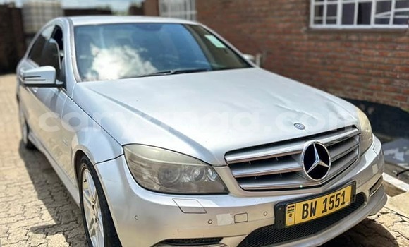 Nunua Ilio tumika Mercedes-Benz C180 coupe Other Gari ndani ya Lilongwe nchini Malawi Nunua Ilio tumika Mercedes-Benz C180 coupe Other Gari ndani ya Lilongwe nchini Malawi