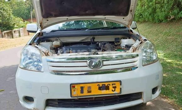 Acheter Occasion Voiture Toyota Raum Blanc à Chikwawa, Chikwawa Acheter Occasion Voiture Toyota Raum Blanc à Chikwawa, Chikwawa