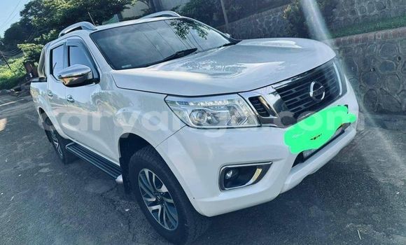 Acheter Occasion Voiture Nissan Navara Blanc à Chikwawa, Chikwawa Acheter Occasion Voiture Nissan Navara Blanc à Chikwawa, Chikwawa