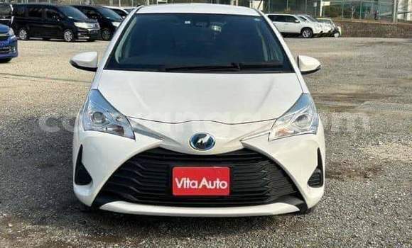 Acheter Occasion Voiture Toyota Vitz Blanc à Chipoka, Dedza Acheter Occasion Voiture Toyota Vitz Blanc à Chipoka, Dedza