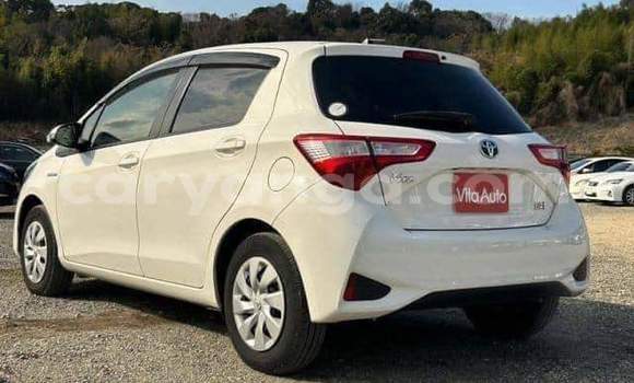 Acheter Occasion Voiture Toyota Vitz Blanc à Chipoka, Dedza Acheter Occasion Voiture Toyota Vitz Blanc à Chipoka, Dedza