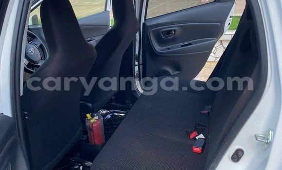 Acheter Occasion Voiture Toyota Vitz Blanc à Chipoka, Dedza Acheter Occasion Voiture Toyota Vitz Blanc à Chipoka, Dedza