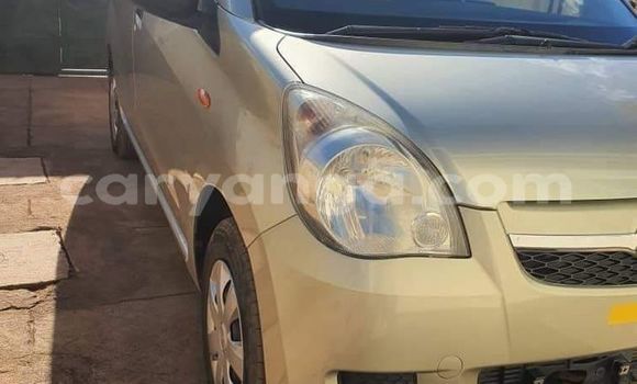 Acheter Occasion Voiture Daihatsu Mira Noir à Chilumba, Karonga Acheter Occasion Voiture Daihatsu Mira Noir à Chilumba, Karonga