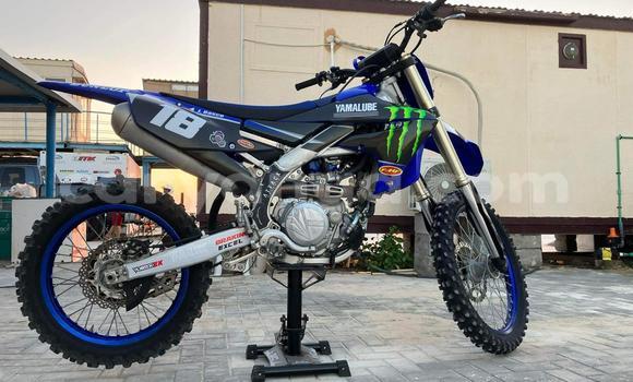 Nunua Ilio tumika Yamaha YZ450F Beige Bike ndani ya Blantyre nchini Malawi Nunua Ilio tumika Yamaha YZ450F Beige Bike ndani ya Blantyre nchini Malawi