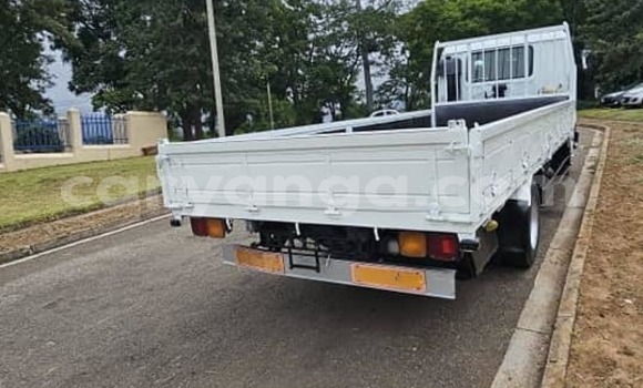 Nunua Ilio tumika Isuzu FTR 850 White Lori ndani ya Chikwawa nchini Chikwawa Nunua Ilio tumika Isuzu FTR 850 White Lori ndani ya Chikwawa nchini Chikwawa