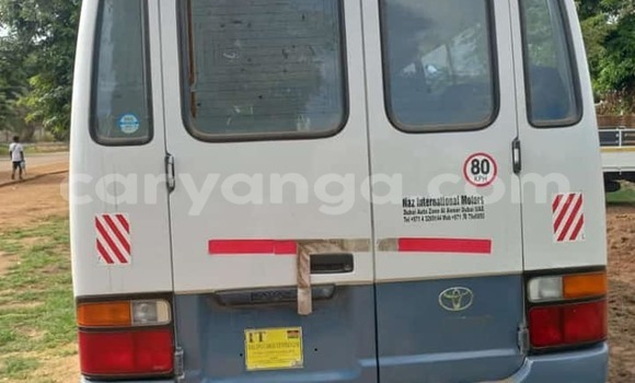 Buy Used Toyota Coaster White Car in Chilumba in Karonga Buy Used Toyota Coaster White Car in Chilumba in Karonga