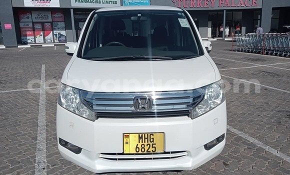 Buy Used Honda Stepwgn White Car in Chipoka in Dedza Buy Used Honda Stepwgn White Car in Chipoka in Dedza