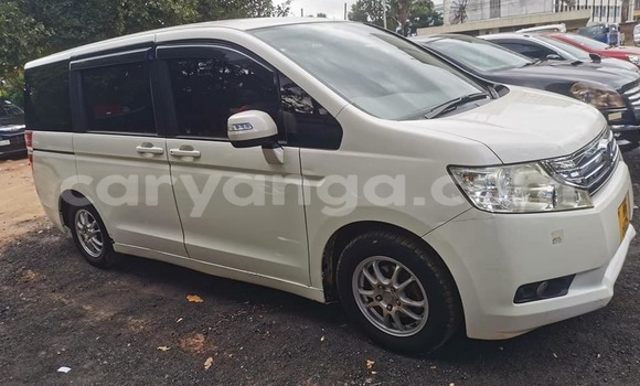 Buy Used Honda Stepwgn White Car in Chipoka in Dedza Buy Used Honda Stepwgn White Car in Chipoka in Dedza