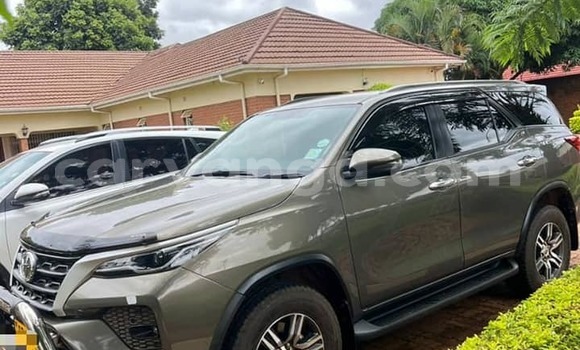 Nunua Ilio tumika Toyota Fortuner Other Gari ndani ya Chipoka nchini Dedza Nunua Ilio tumika Toyota Fortuner Other Gari ndani ya Chipoka nchini Dedza