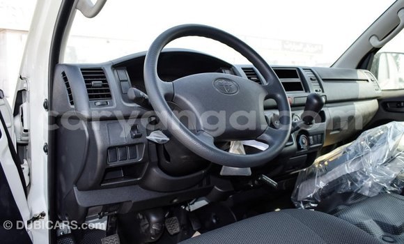 Buy Import Toyota Hiace White Car in Import - Dubai in Malawi Buy Import Toyota Hiace White Car in Import - Dubai in Malawi