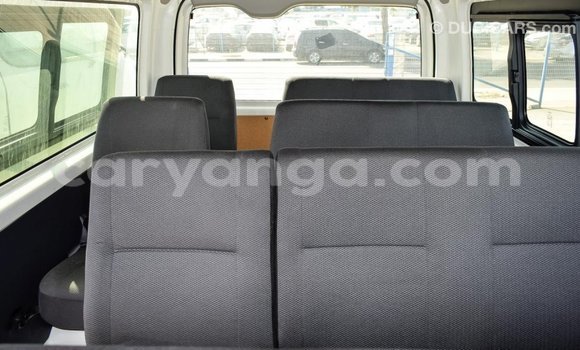 Buy Import Toyota Hiace White Car in Import - Dubai in Malawi Buy Import Toyota Hiace White Car in Import - Dubai in Malawi