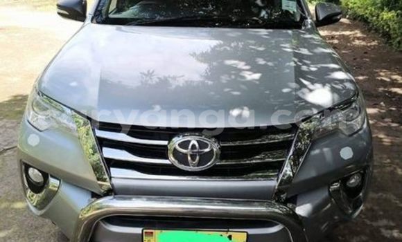 Acheter Occasion Voiture Toyota Fortuner Autre à Blantyre, Malawi Acheter Occasion Voiture Toyota Fortuner Autre à Blantyre, Malawi