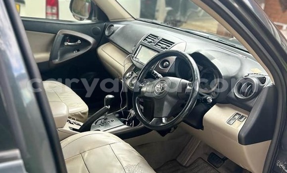 Nunua Ilio tumika Toyota Vanguard Black Gari ndani ya Chilumba nchini Karonga Nunua Ilio tumika Toyota Vanguard Black Gari ndani ya Chilumba nchini Karonga