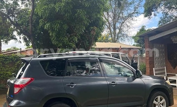 Nunua Ilio tumika Toyota Vanguard Black Gari ndani ya Chilumba nchini Karonga Nunua Ilio tumika Toyota Vanguard Black Gari ndani ya Chilumba nchini Karonga