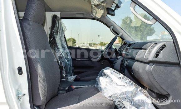 Buy Import Toyota Hiace White Car in Import - Dubai in Malawi Buy Import Toyota Hiace White Car in Import - Dubai in Malawi