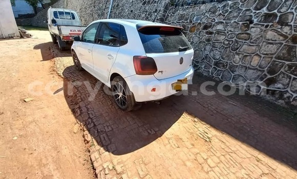 Nunua Ilio tumika Volkswagen Polo White Gari ndani ya Chipoka nchini Dedza Nunua Ilio tumika Volkswagen Polo White Gari ndani ya Chipoka nchini Dedza