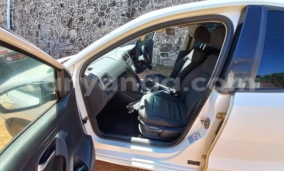 Nunua Ilio tumika Volkswagen Polo White Gari ndani ya Chipoka nchini Dedza Nunua Ilio tumika Volkswagen Polo White Gari ndani ya Chipoka nchini Dedza