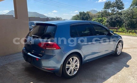 Buy Used Volkswagen Golf Blue Car in Chipoka in Dedza Buy Used Volkswagen Golf Blue Car in Chipoka in Dedza